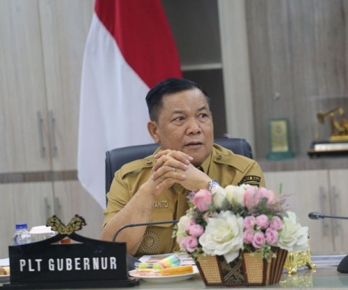 Plt Gubernur Riau SF Hariyanto.